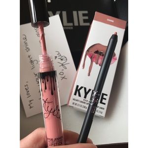 Kylie Cosmetics | Charm